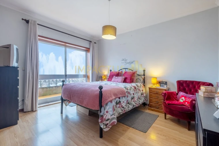 Apartamento T3 para Venda em Castêlo da Maia Foto 28