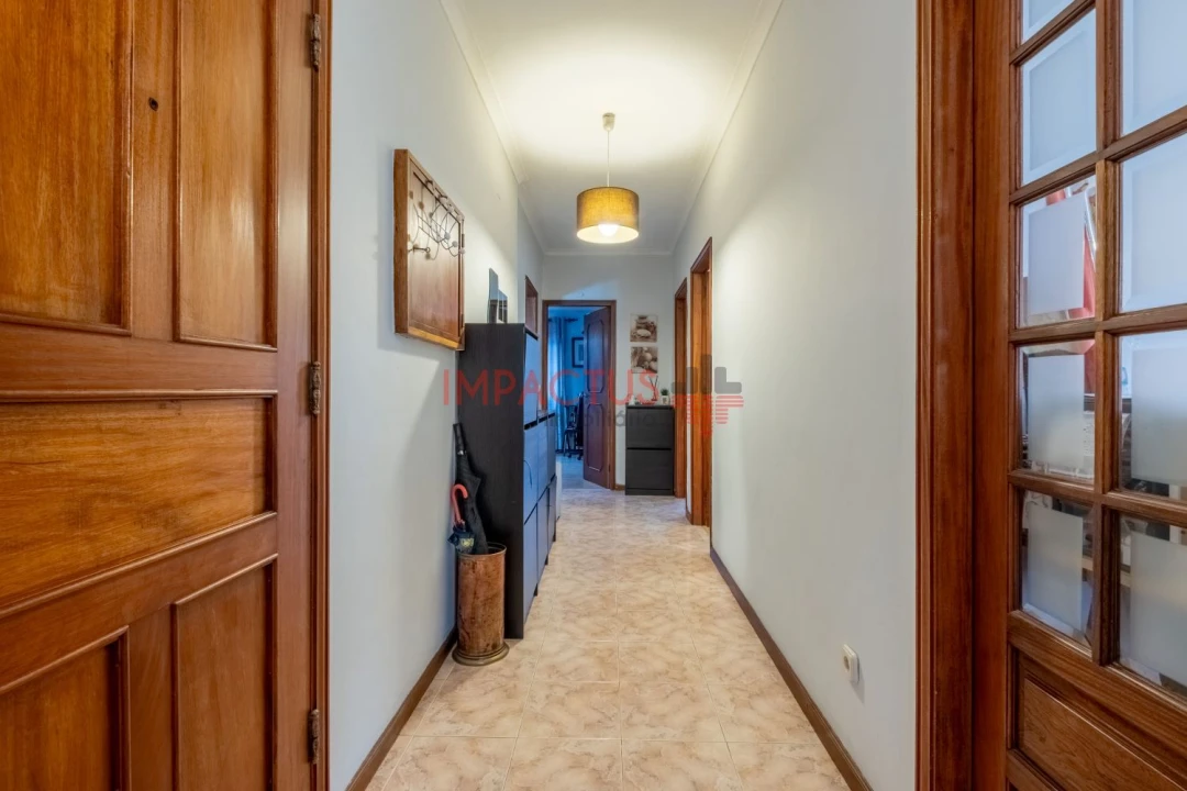Apartamento T3 para Venda em Castêlo da Maia Foto 16
