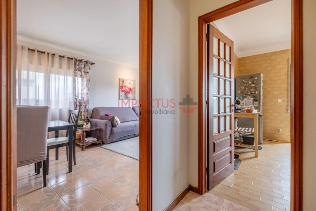 Apartamento T3 para Venda em Castêlo da Maia Foto 5