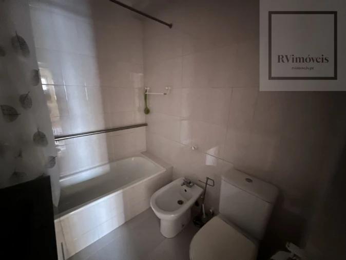 Apartamento T3 para Venda em São Mamede de Infesta e Senhora da Hora Foto 28