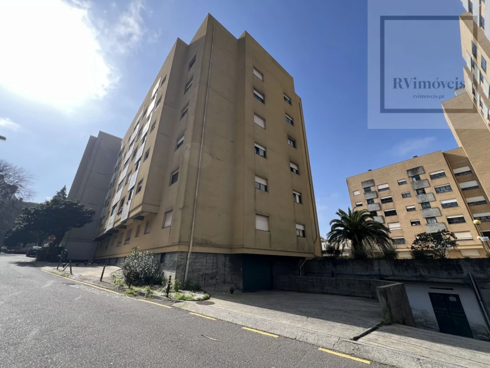 Apartamento T3 para Venda em São Mamede de Infesta e Senhora da Hora Foto 12