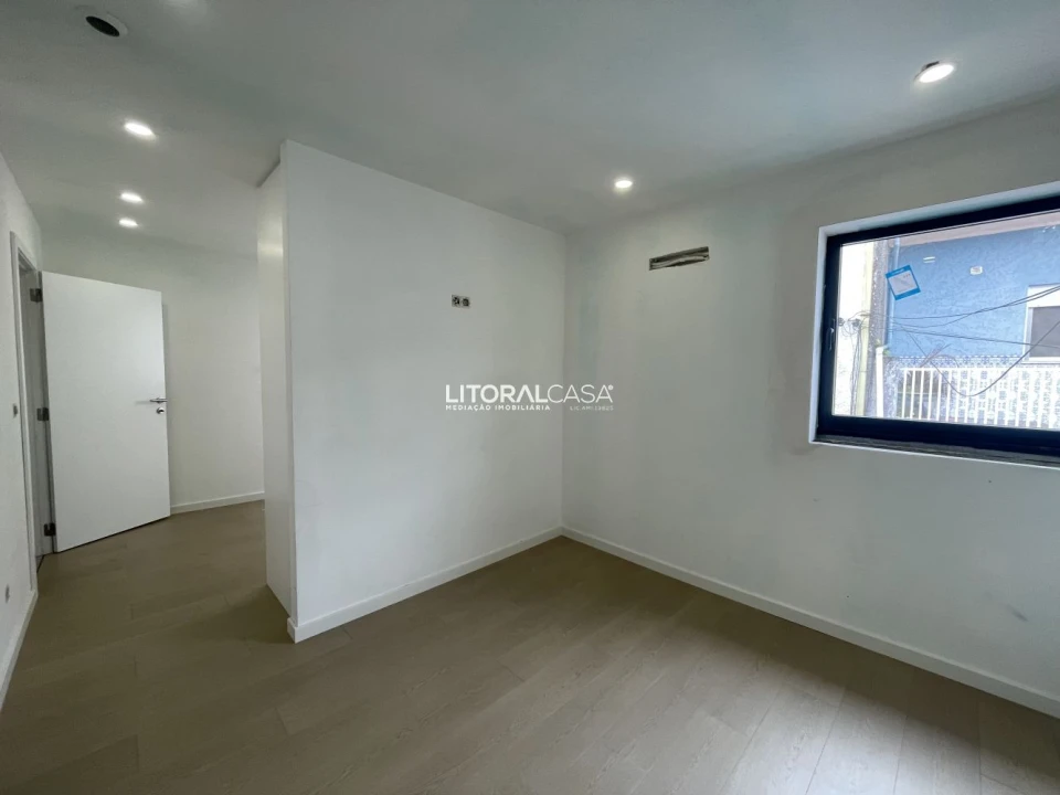 Moradia T2 para Venda em Águeda e Borralha Foto 3