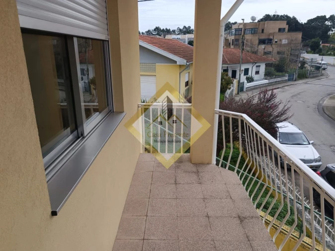 Apartamento T2 para Venda em Serzedo e Perosinho Foto 1