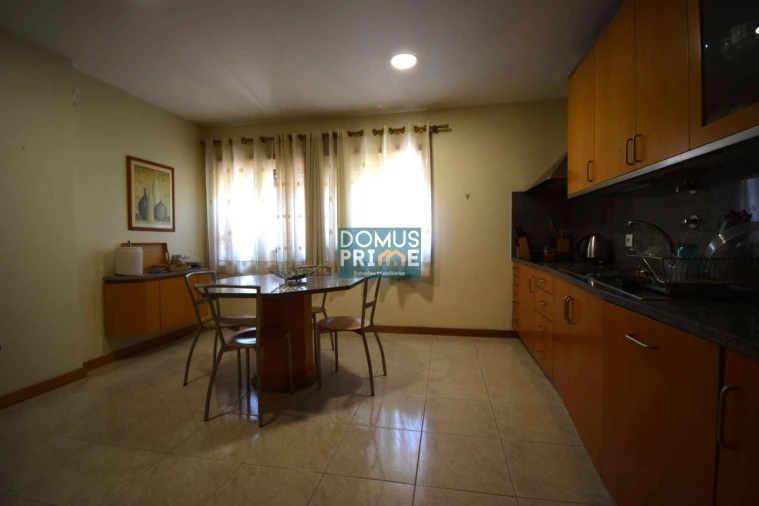 Moradia T4 para Venda em Braga (São José de São Lázaro e São João do Souto) Foto 7