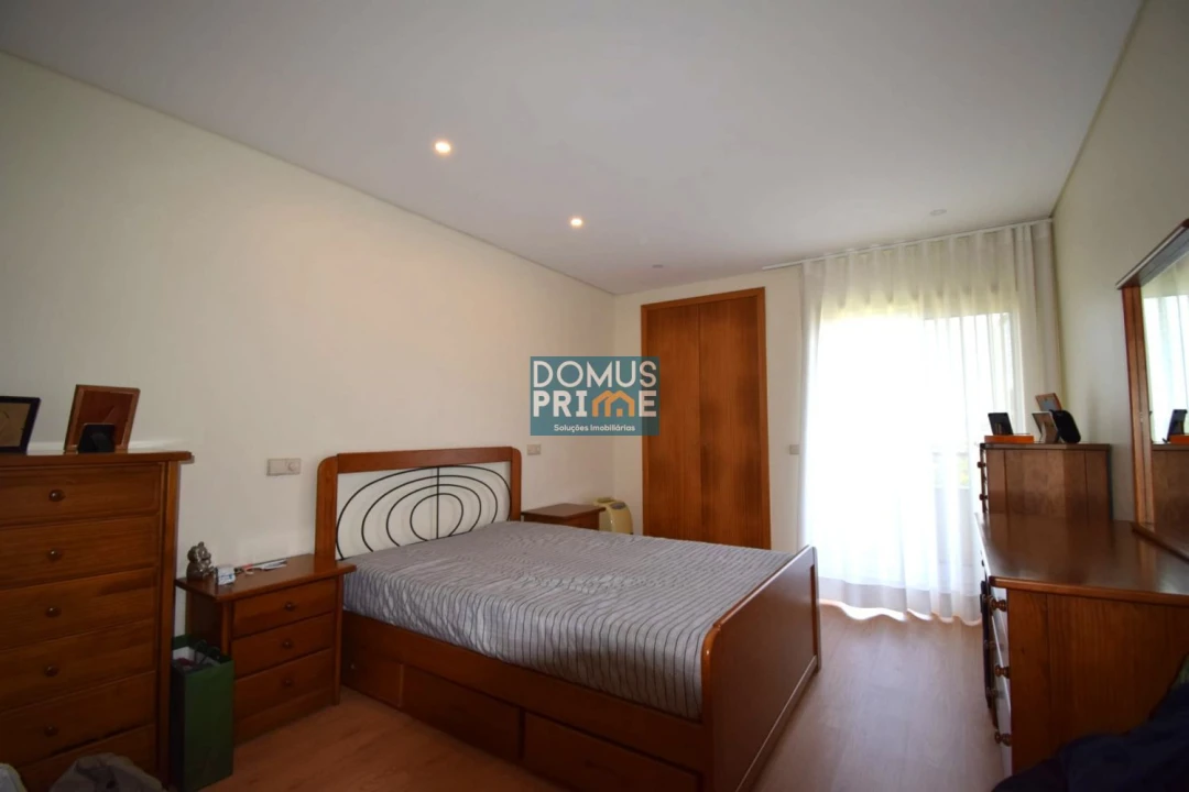 Moradia T4 para Venda em Braga (São José de São Lázaro e São João do Souto) Foto 12