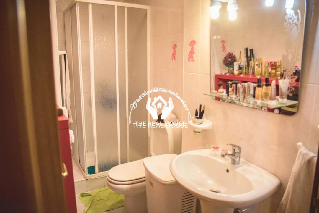 Apartamento T2 para Venda em São Martinho Foto 15