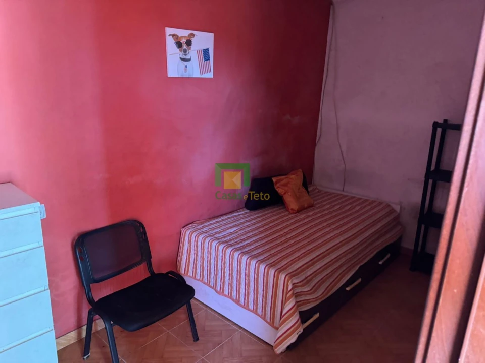 Moradia T2 para Venda em São Roque Foto 11