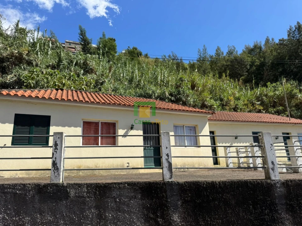 Moradia T2 para Venda em São Roque Foto 2