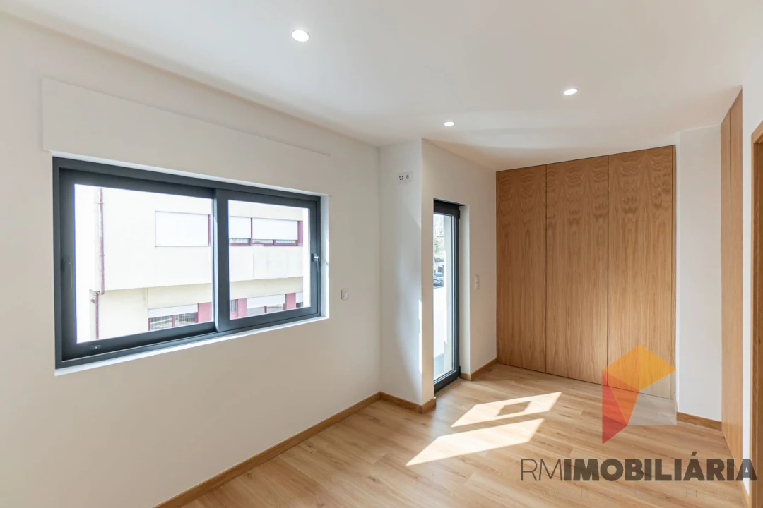 Moradia T2 para Venda em Santa Marinha e São Pedro da Afurada Foto 29