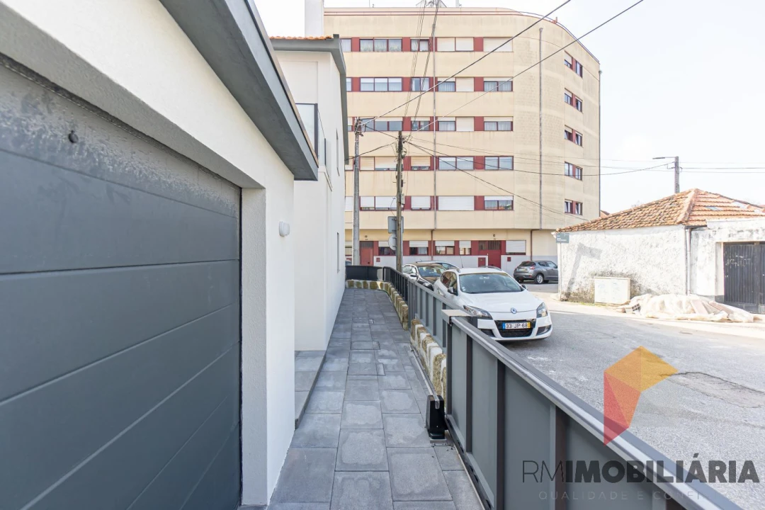 Moradia T2 para Venda em Santa Marinha e São Pedro da Afurada Foto 43