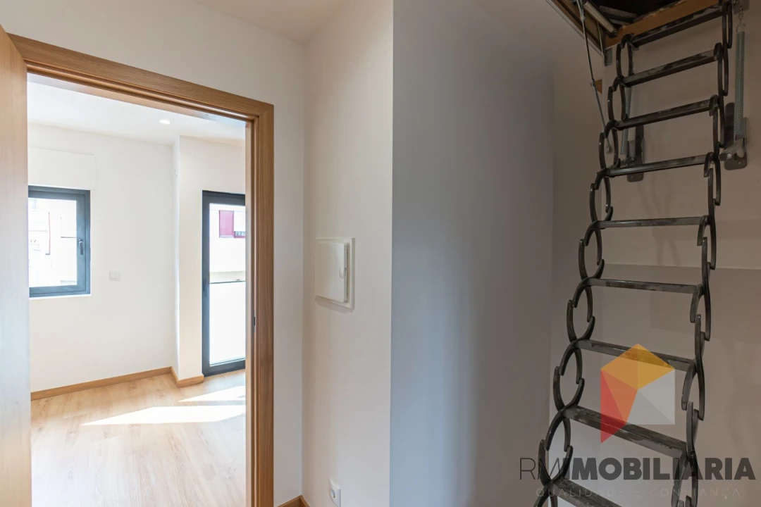 Moradia T2 para Venda em Santa Marinha e São Pedro da Afurada Foto 35