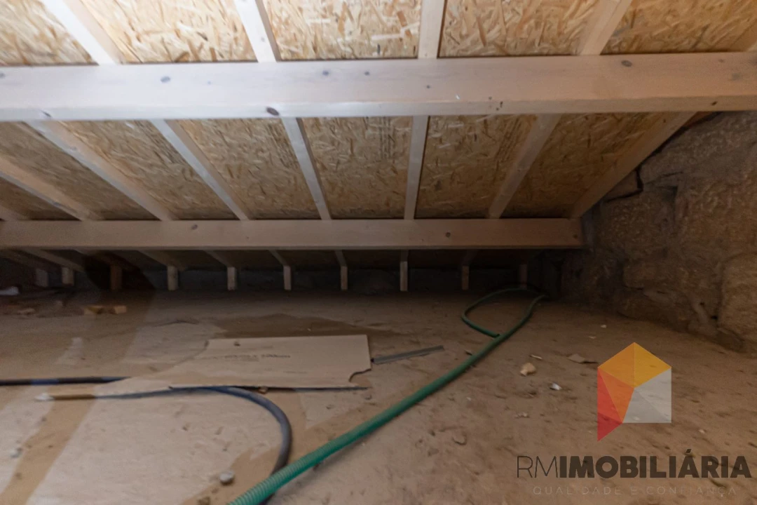 Moradia T2 para Venda em Santa Marinha e São Pedro da Afurada Foto 38