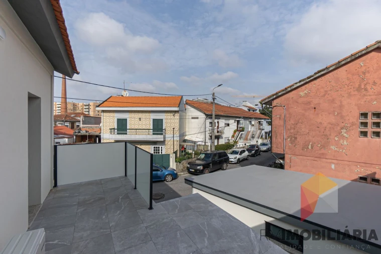 Moradia T2 para Venda em Santa Marinha e São Pedro da Afurada Foto 24