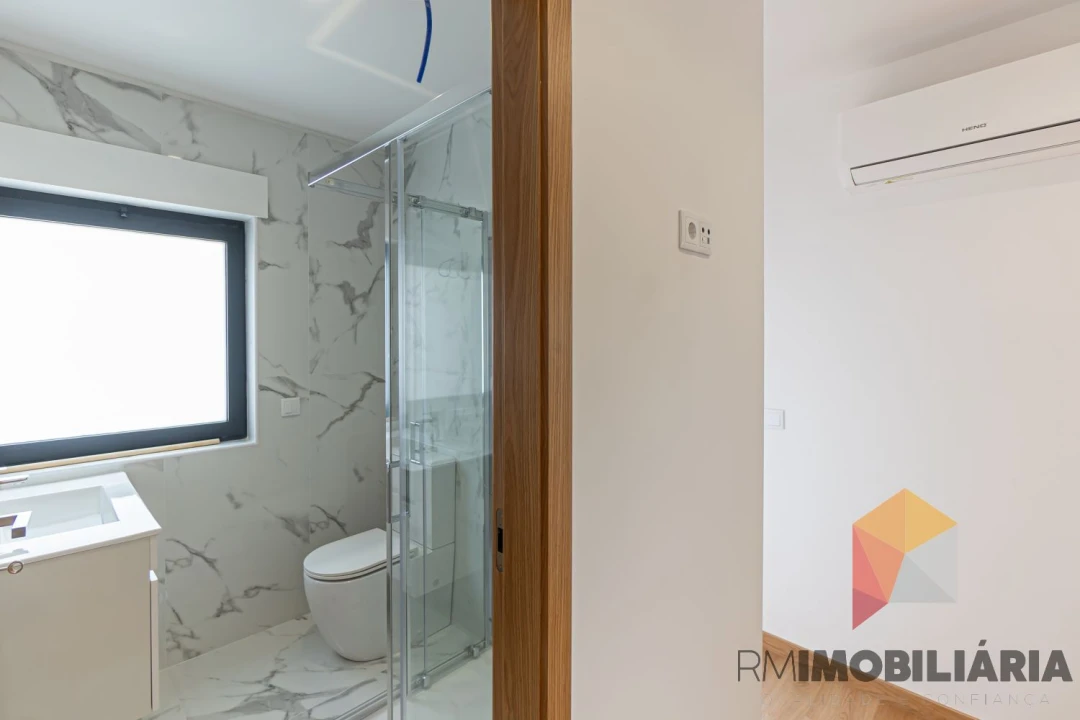 Moradia T2 para Venda em Santa Marinha e São Pedro da Afurada Foto 20