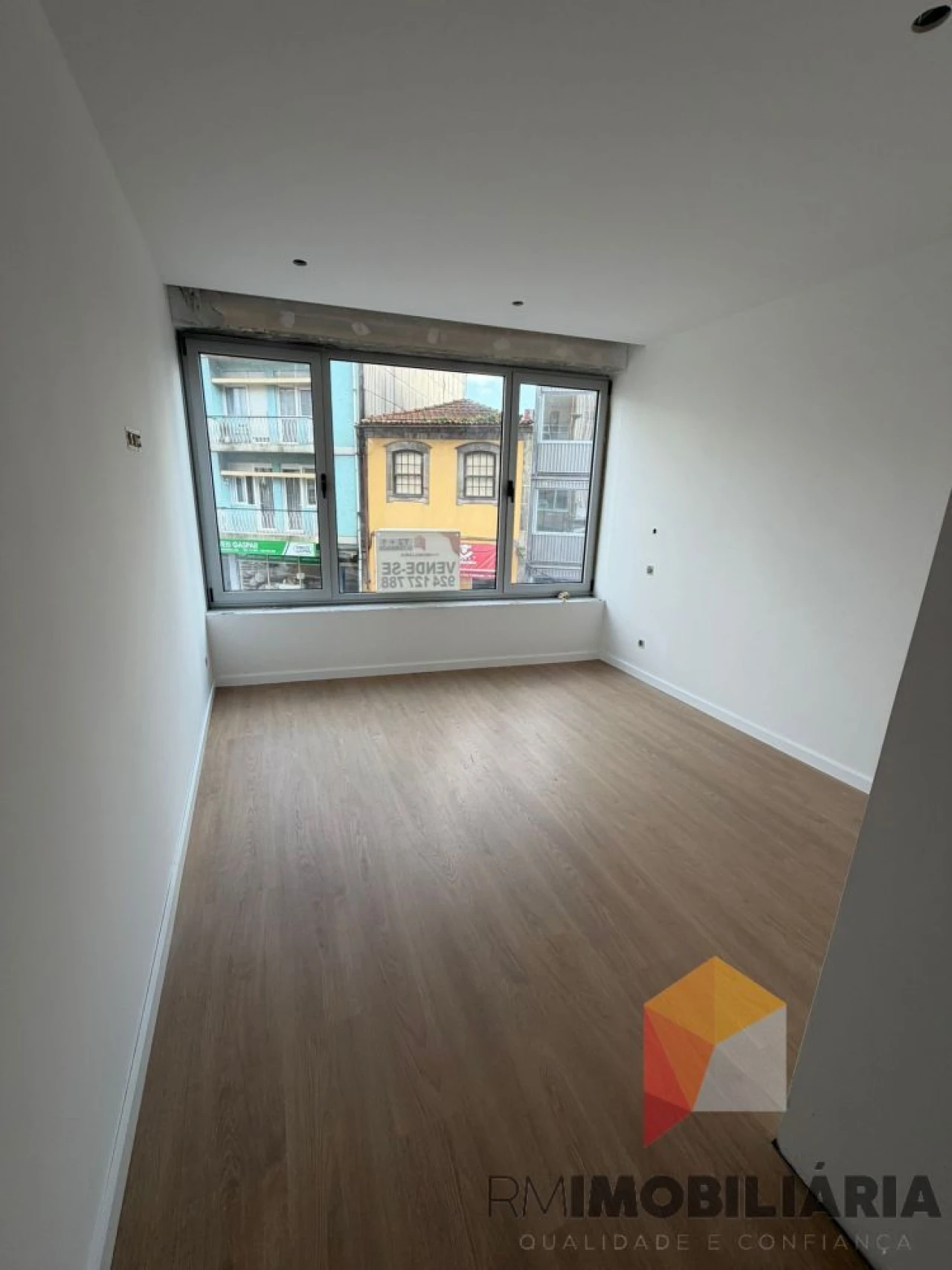 Apartamento T2 para Venda em Paranhos Foto 8