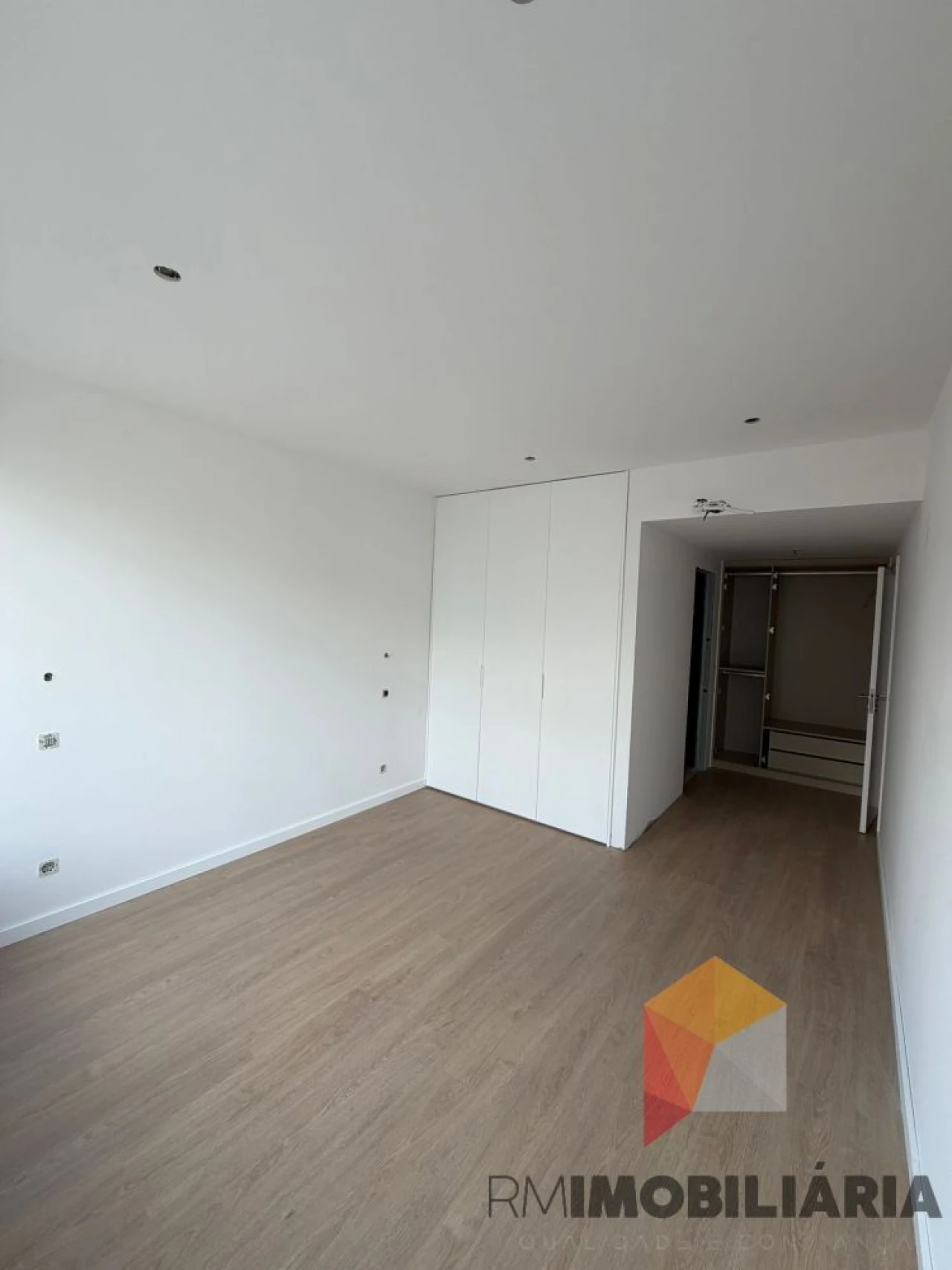 Apartamento T2 para Venda em Paranhos Foto 10