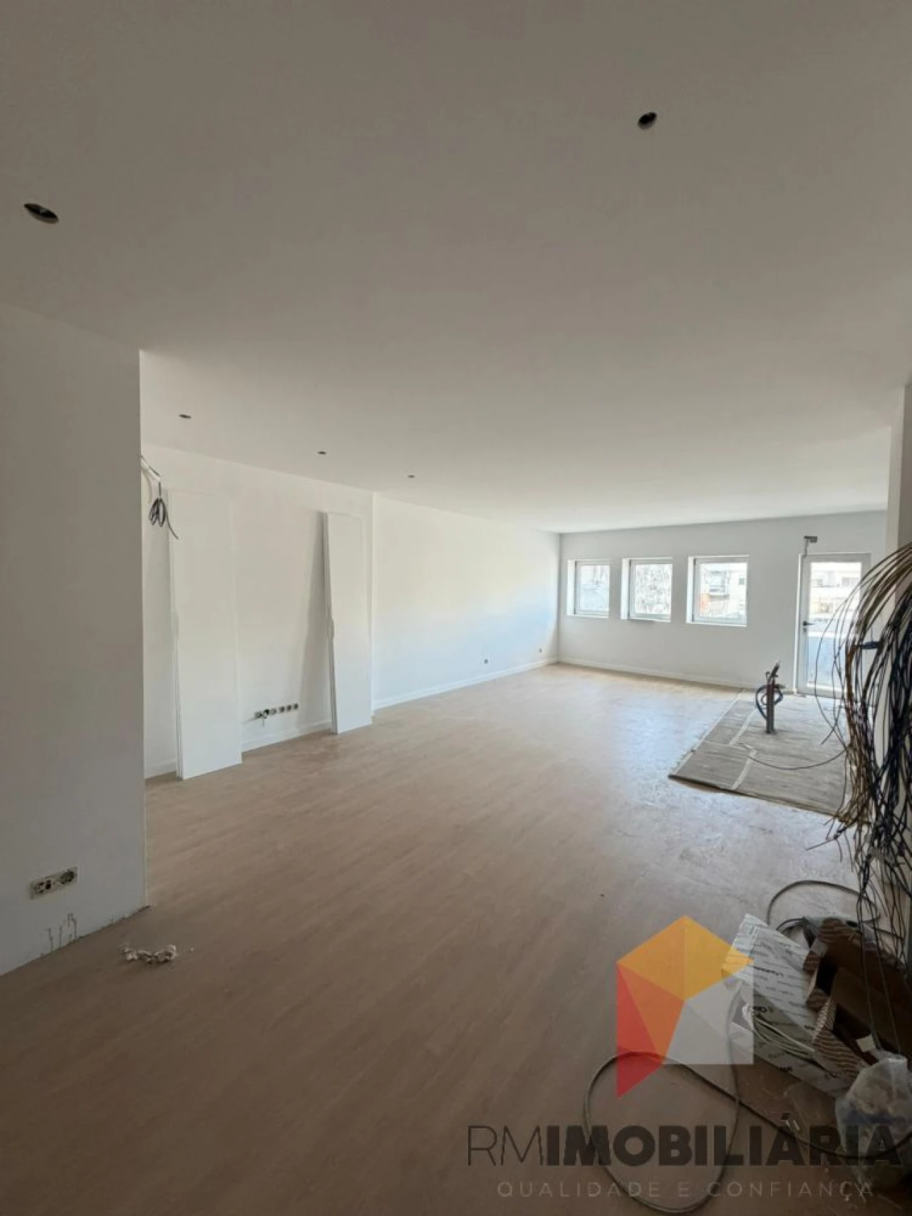 Apartamento T2 para Venda em Paranhos Foto 14