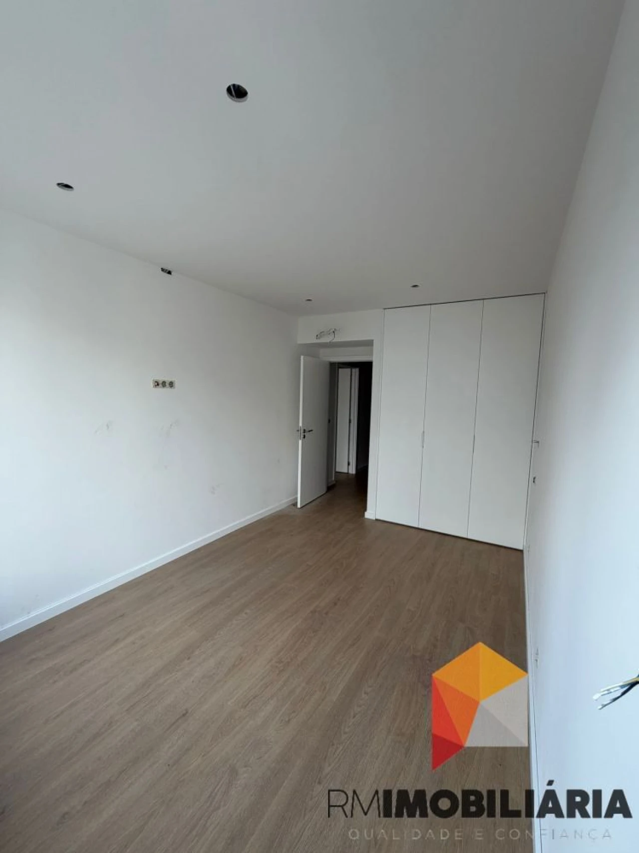 Apartamento T2 para Venda em Paranhos Foto 7