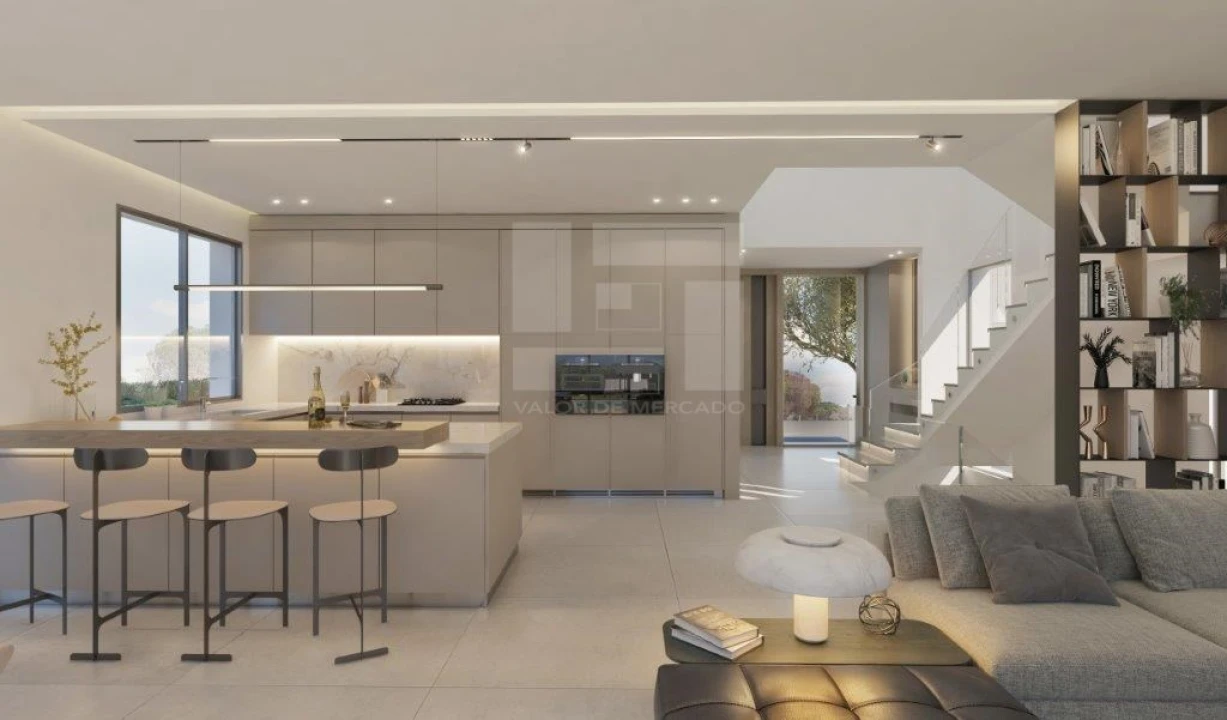 Moradia T5 para Venda em Montenegro Foto 13