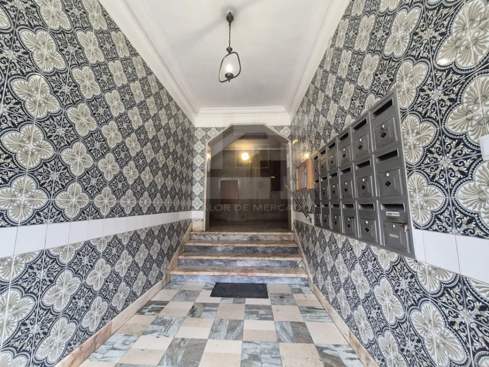 Apartamento T2 para Venda em Laranjeiro e Feijó Foto 15