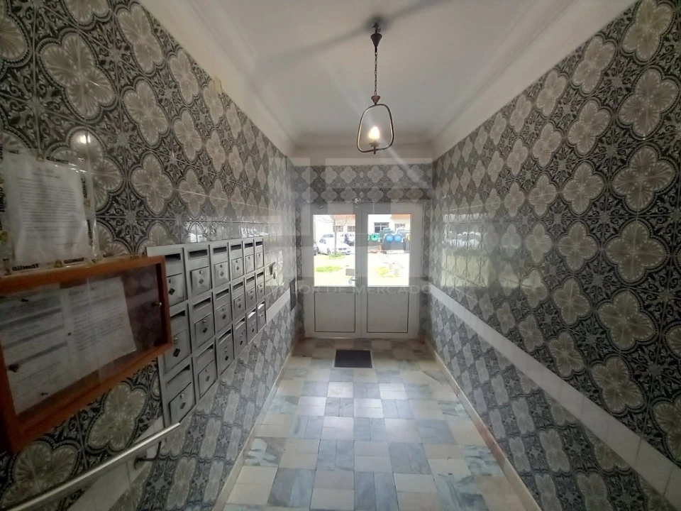 Apartamento T2 para Venda em Laranjeiro e Feijó Foto 19