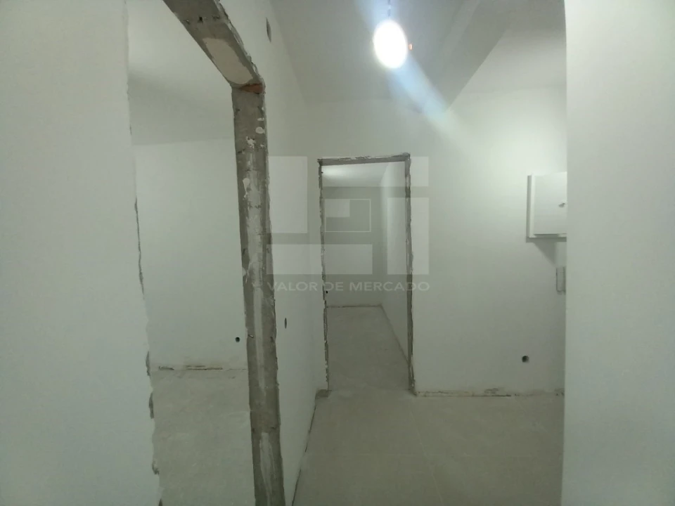 Apartamento T2 para Venda em Laranjeiro e Feijó Foto 22