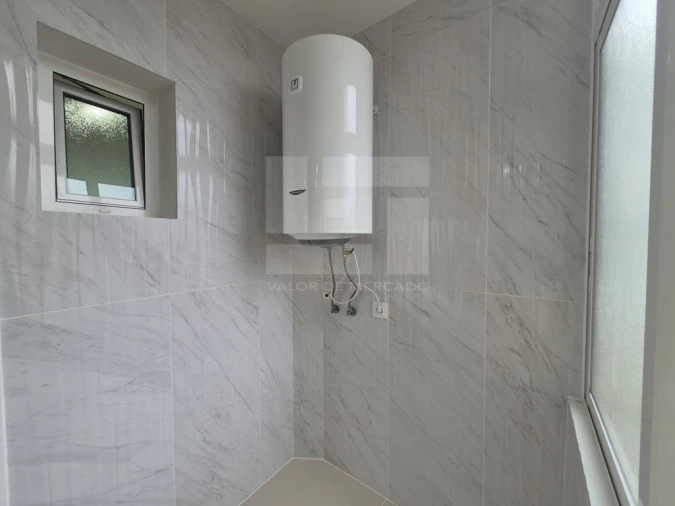 Apartamento T2 para Venda em Laranjeiro e Feijó Foto 11