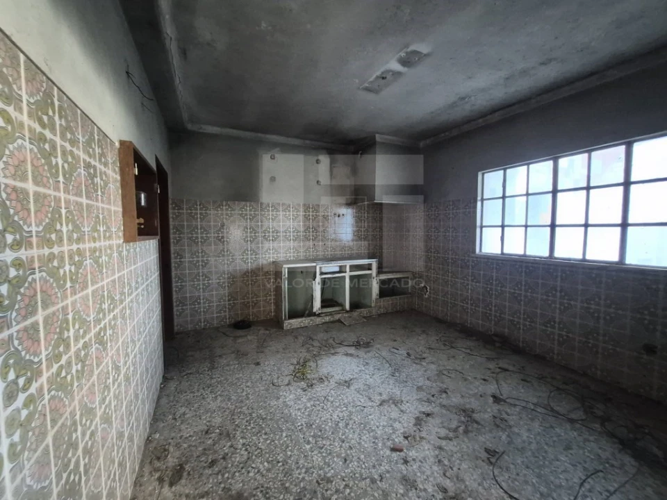 Moradia T3 para Venda em Quinta do Anjo Foto 17