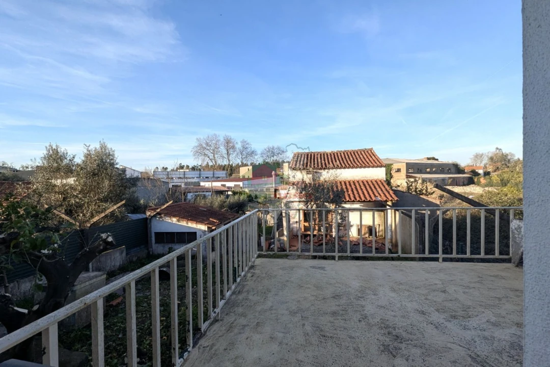 Moradia T3 para Venda em Cernache do Bonjardim, Nesperal e Palhais Foto 15