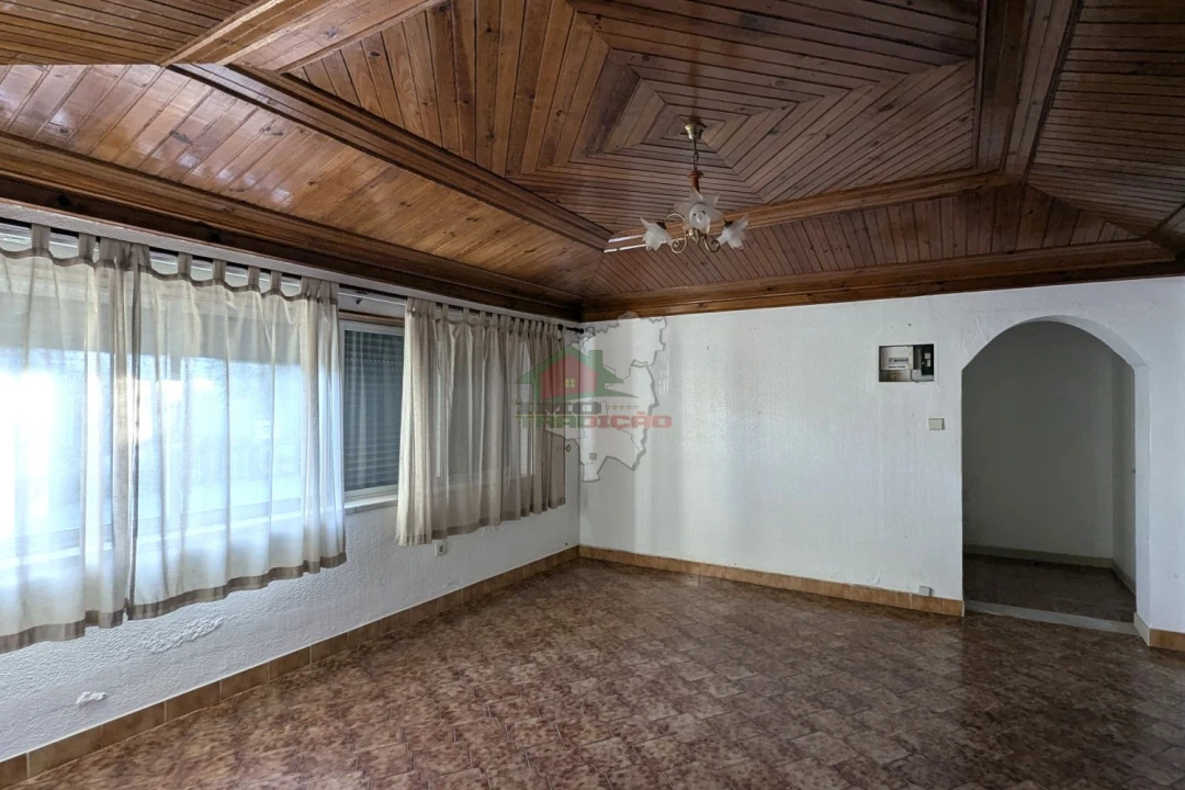 Moradia T3 para Venda em Cernache do Bonjardim, Nesperal e Palhais Foto 4