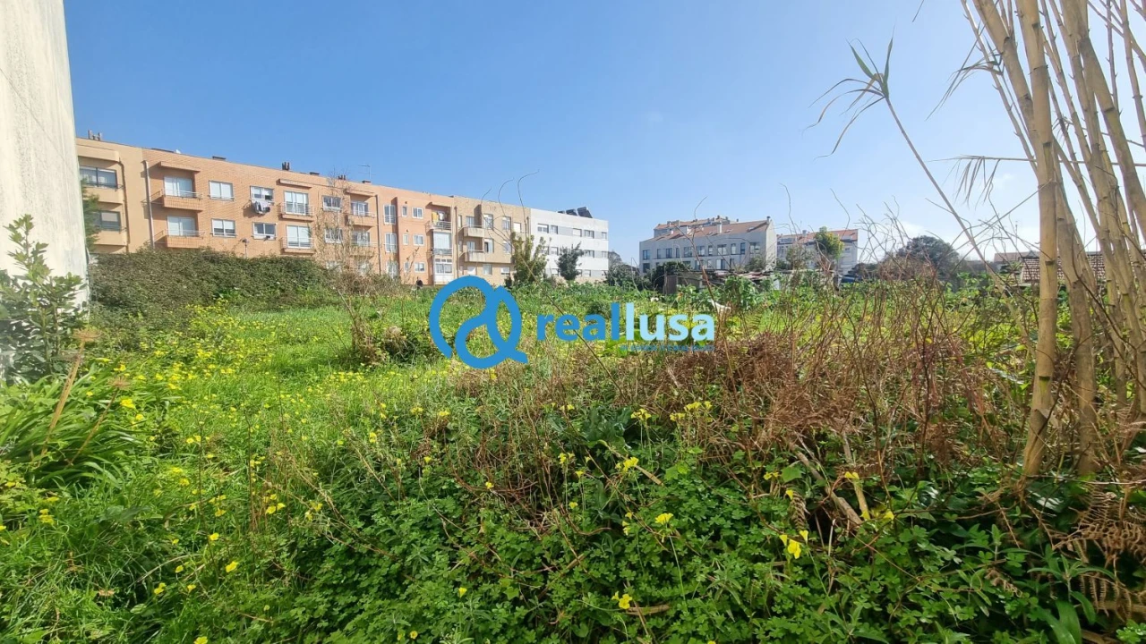 Terreno para Venda em Anta e Guetim Foto 9