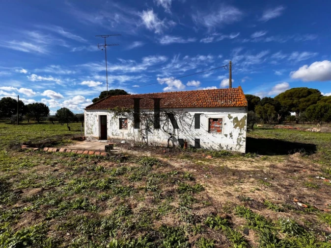 Terreno para Venda em Santa Maria do Castelo e Santiago e Santa Susana Foto 1