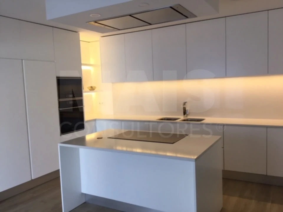 Moradia T3 para Arrendamento em Porto Covo Foto 5