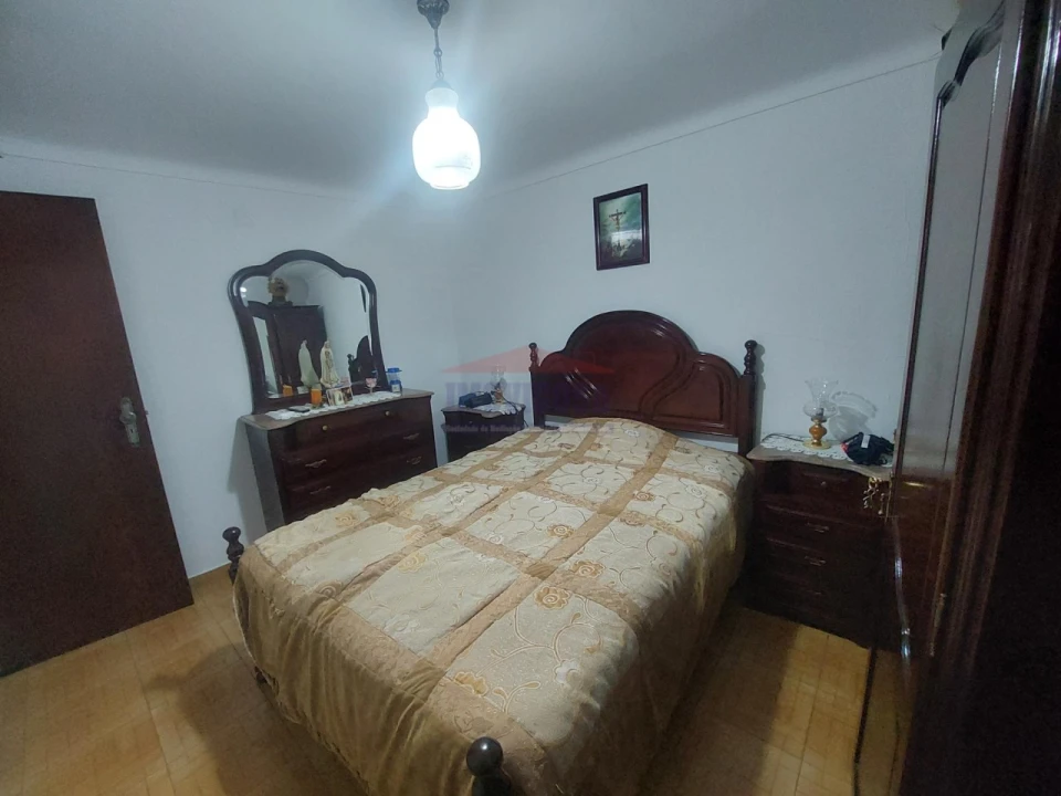 Moradia T2 para Venda em Ciladas Foto 7