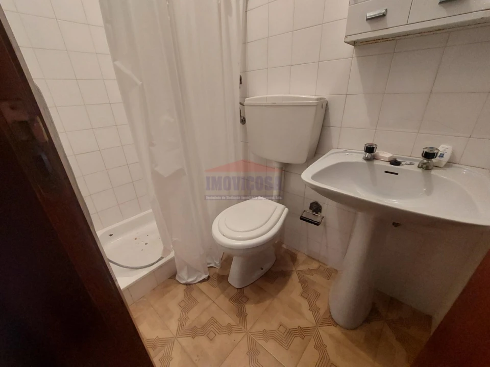 Moradia T2 para Venda em Ciladas Foto 19