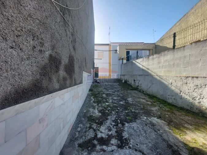 Moradia T2 para Venda em Ciladas Foto 21