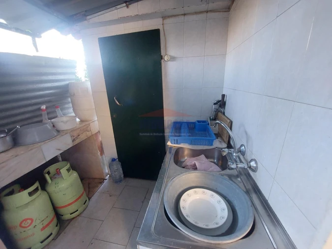 Moradia T2 para Venda em Ciladas Foto 29