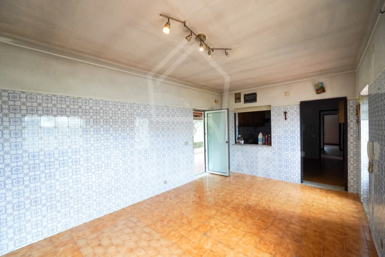 Moradia T3 para Venda em Alcobaça e Vestiaria Foto 9