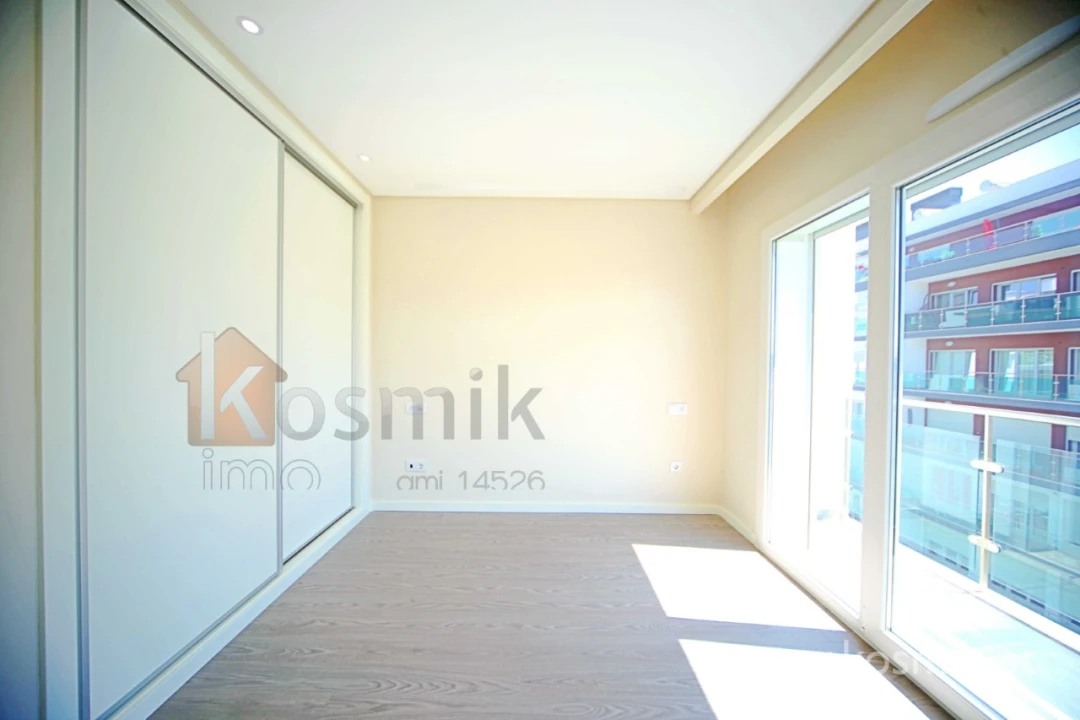 Apartamento T2 para Arrendamento em Póvoa de Santo Adrião e Olival Basto Foto 21