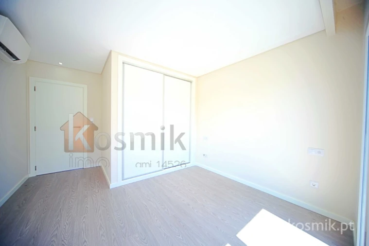 Apartamento T2 para Arrendamento em Póvoa de Santo Adrião e Olival Basto Foto 22