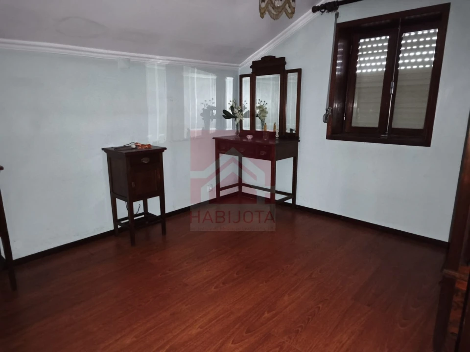 Moradia T3 para Venda em Paranhos Foto 3