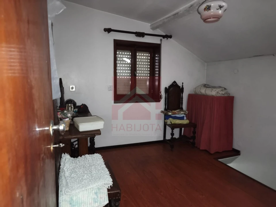 Moradia T3 para Venda em Paranhos Foto 16