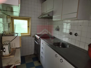 Moradia T3 para Venda em Paranhos