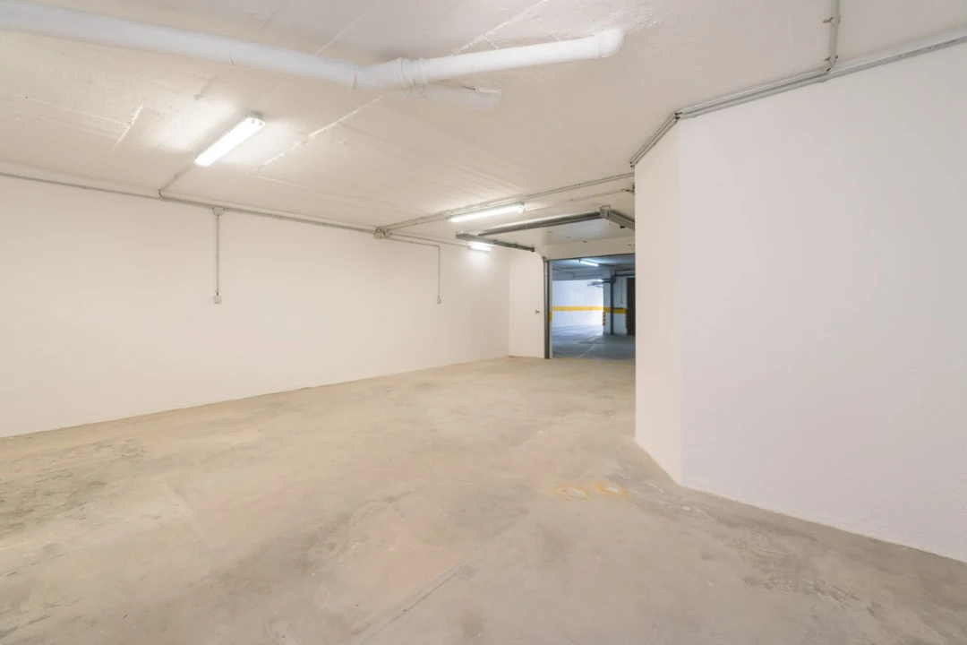 Garagem para Arrendamento em Queluz e Belas Foto 13