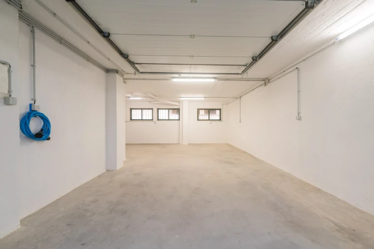 Garagem para Arrendamento em Queluz e Belas Foto 8