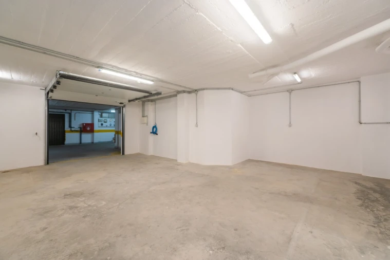 Garagem para Arrendamento em Queluz e Belas Foto 12