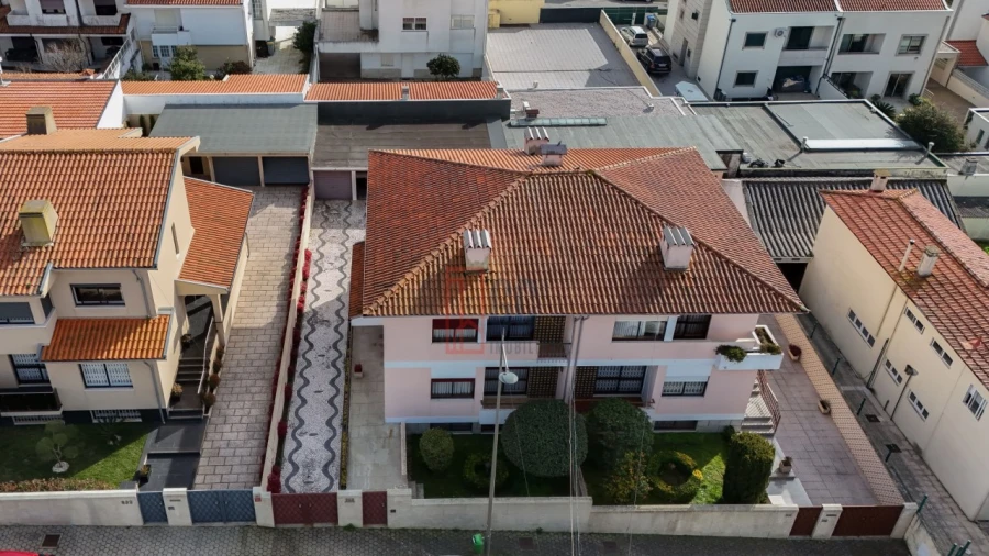 Moradia T4 para Venda em Canidelo Foto 30