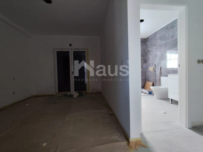 Moradia T5 para Venda em Atalaia e Alto Estanqueiro-Jardia Foto 16