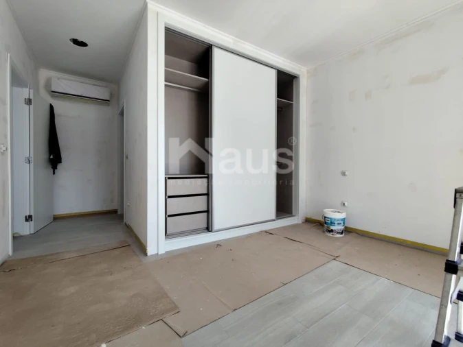 Moradia T5 para Venda em Atalaia e Alto Estanqueiro-Jardia Foto 10