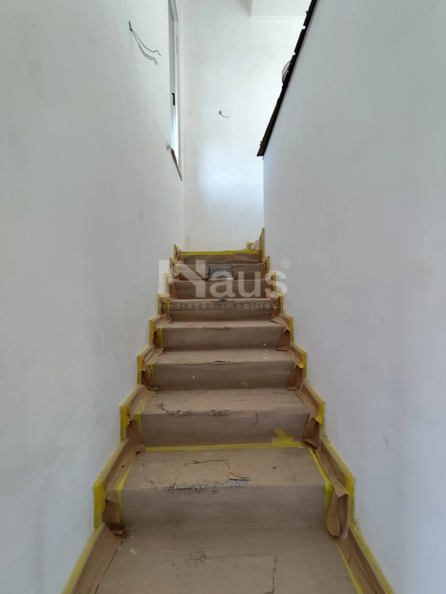 Moradia T5 para Venda em Atalaia e Alto Estanqueiro-Jardia Foto 14